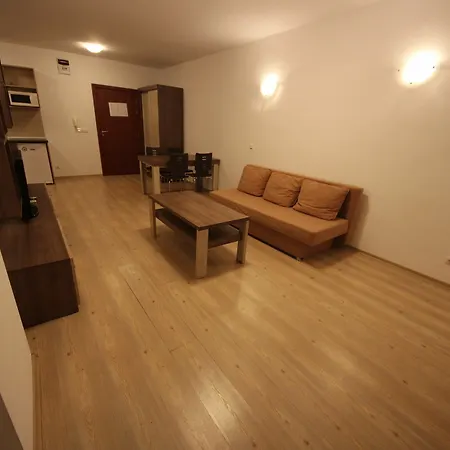 Menada Zornitsa Apartament *